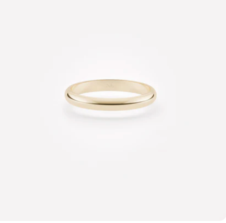2.7mm Half Round Yellow Gold size 5.5